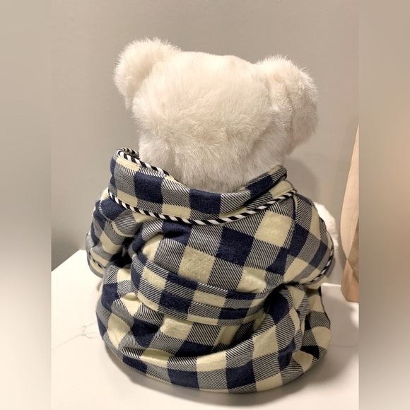 Vermont Teddy Bear - Picture 3 of 4